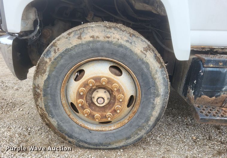 image for item EJ5367 2003 Chevrolet C8500 dump truck