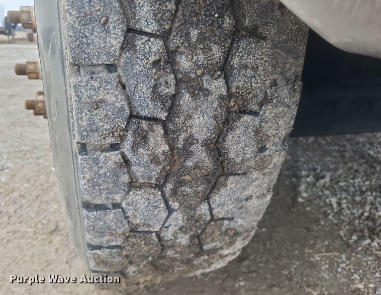 image for item EJ5367 2003 Chevrolet C8500 dump truck