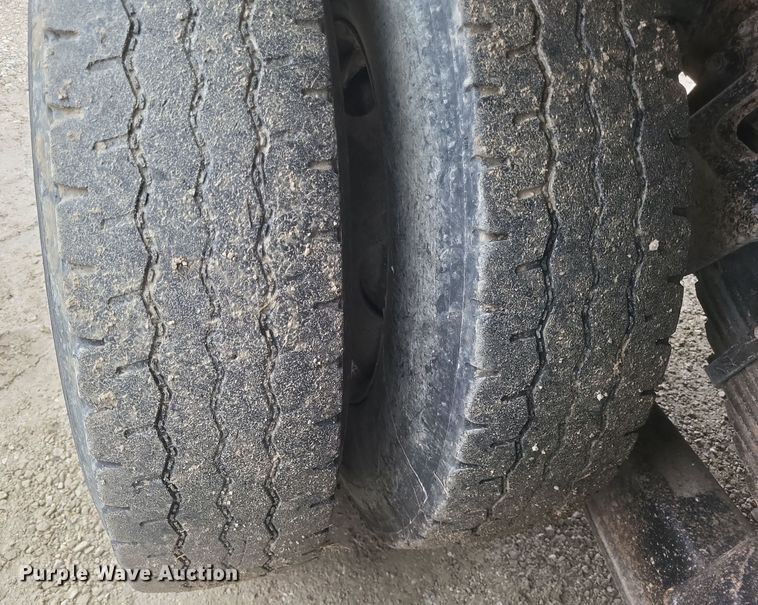 image for item EJ5367 2003 Chevrolet C8500 dump truck