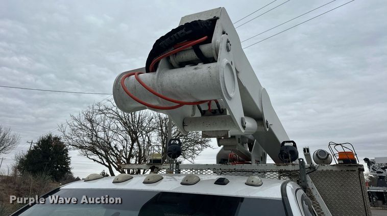 image for item EK0357 2014 Dodge Ram 5500HD bucket truck