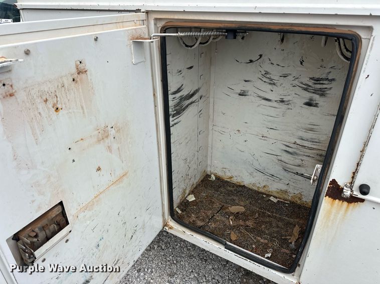 image for item EK0357 2014 Dodge Ram 5500HD bucket truck