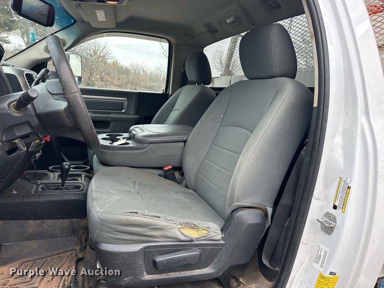 image for item EK0357 2014 Dodge Ram 5500HD bucket truck