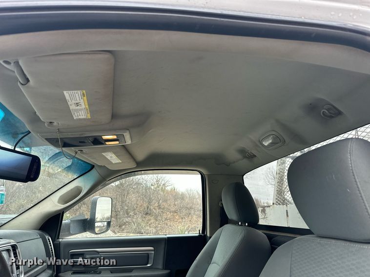 image for item EK0357 2014 Dodge Ram 5500HD bucket truck