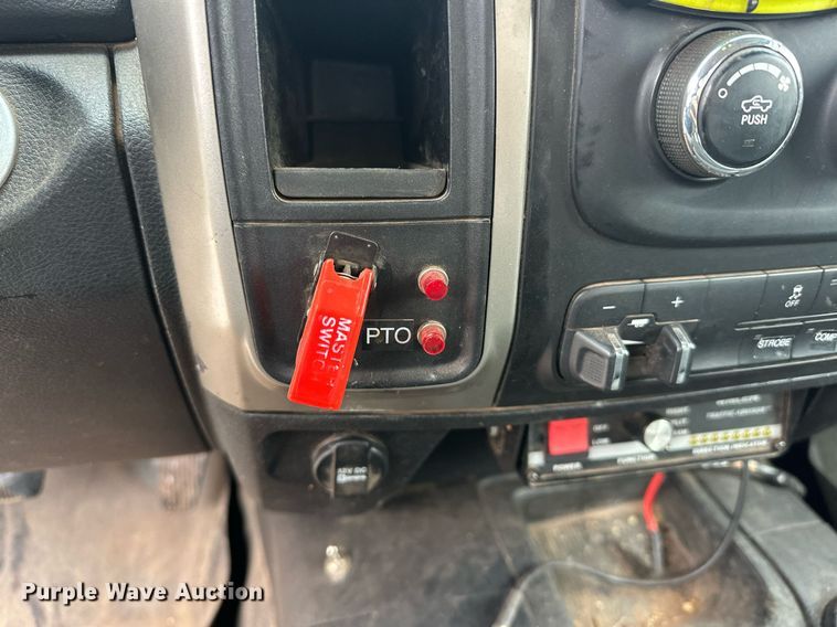 image for item EK0357 2014 Dodge Ram 5500HD bucket truck