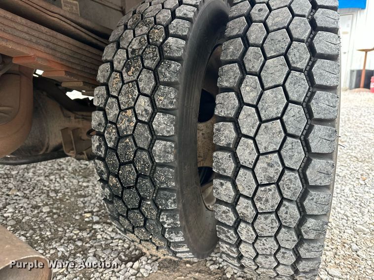 image for item EK0357 2014 Dodge Ram 5500HD bucket truck