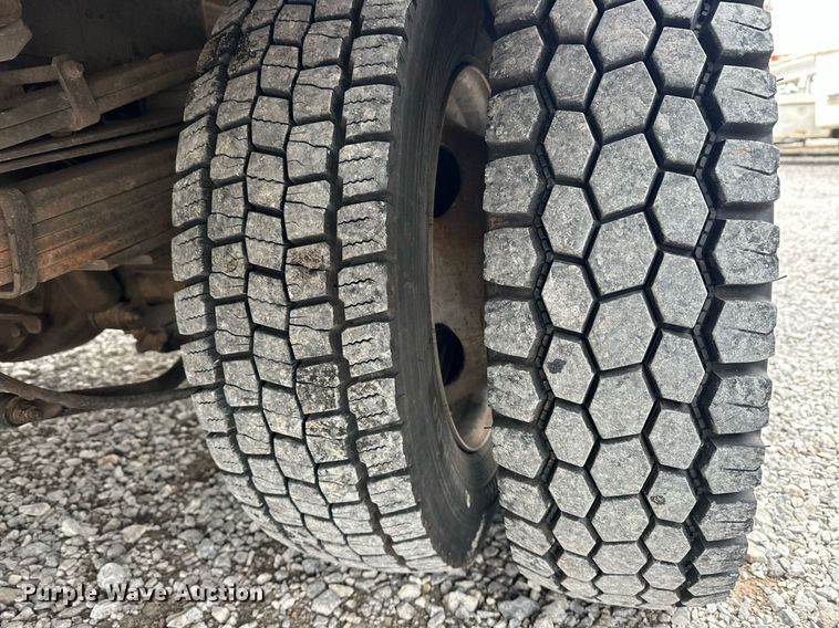 image for item EK0357 2014 Dodge Ram 5500HD bucket truck