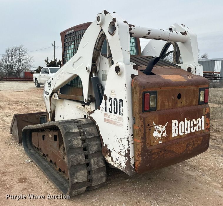 image for item EK0365 2003 Bobcat T300 tracked skid steer loader
