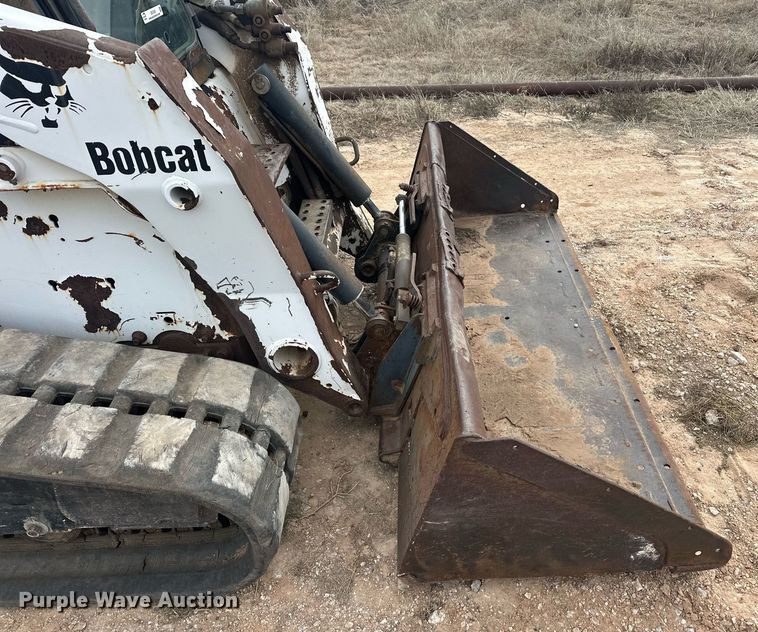 image for item EK0365 2003 Bobcat T300 tracked skid steer loader