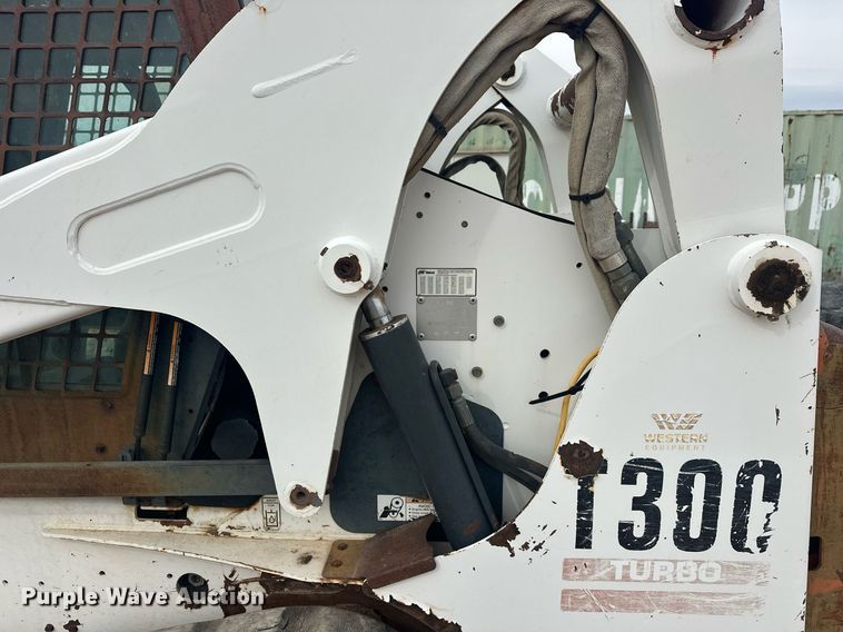 image for item EK0365 2003 Bobcat T300 tracked skid steer loader