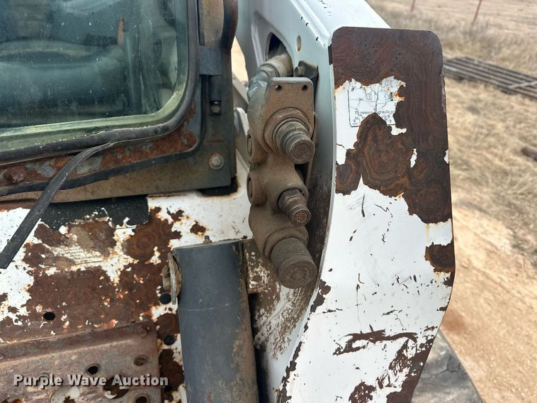 image for item EK0365 2003 Bobcat T300 tracked skid steer loader