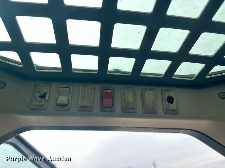 image for item EK0365 2003 Bobcat T300 tracked skid steer loader