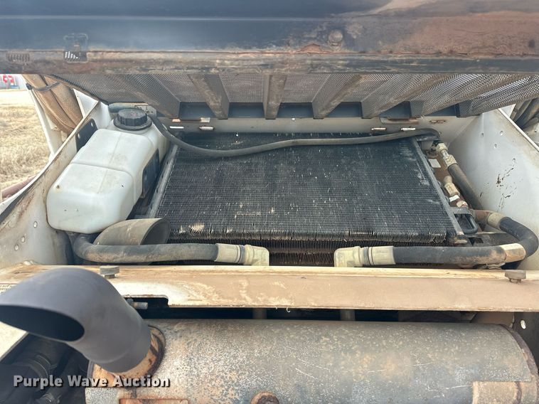 image for item EK0365 2003 Bobcat T300 tracked skid steer loader