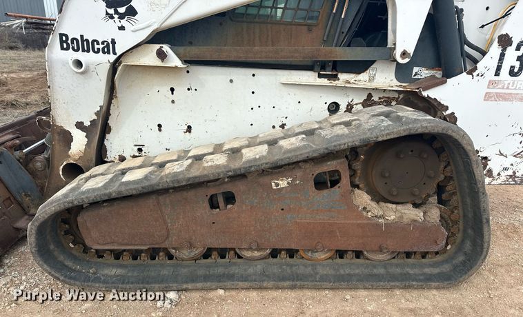 image for item EK0365 2003 Bobcat T300 tracked skid steer loader
