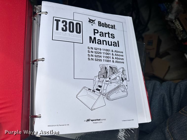 image for item EK0365 2003 Bobcat T300 tracked skid steer loader