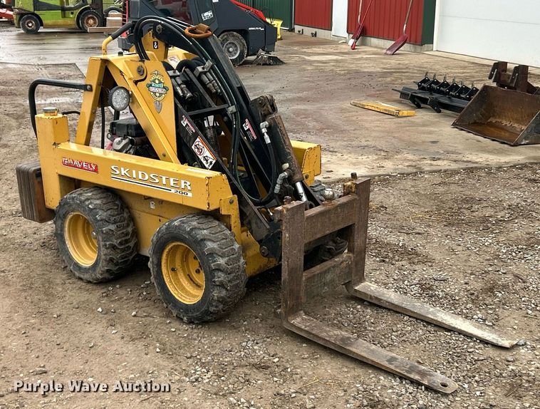 image for item EK2630 1996 Gravely Skidster 200 compact utility loader