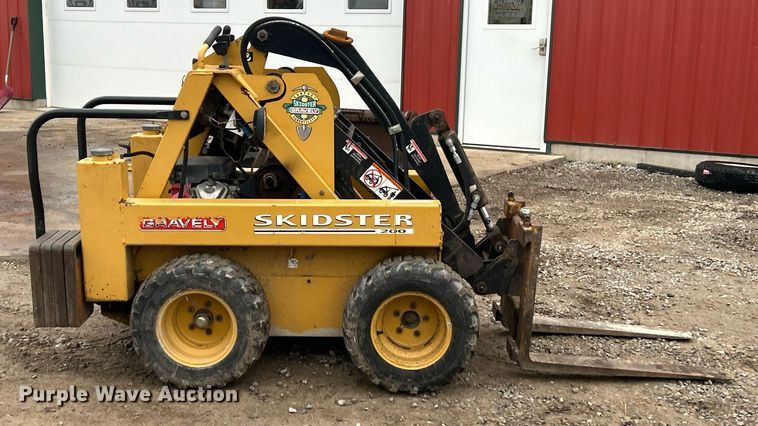 image for item EK2630 1996 Gravely Skidster 200 compact utility loader