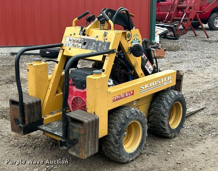 image for item EK2630 1996 Gravely Skidster 200 compact utility loader