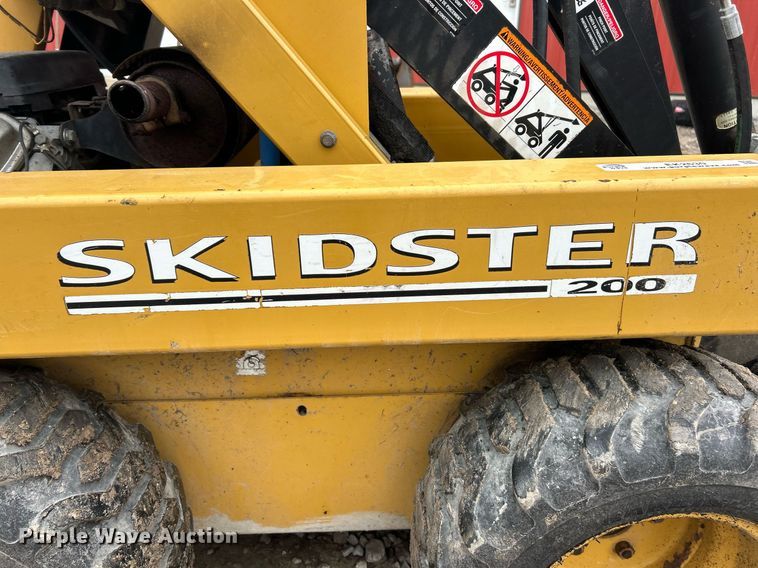 image for item EK2630 1996 Gravely Skidster 200 compact utility loader