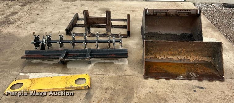 image for item EK2630 1996 Gravely Skidster 200 compact utility loader