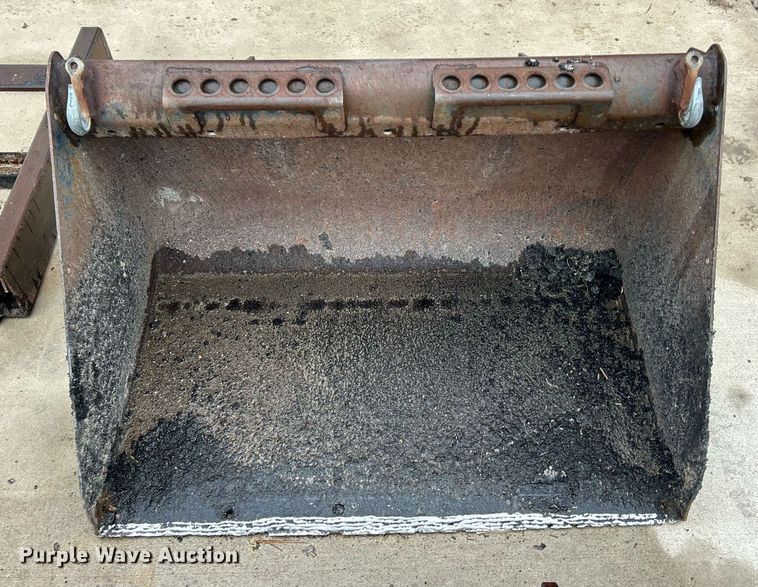 image for item EK2630 1996 Gravely Skidster 200 compact utility loader