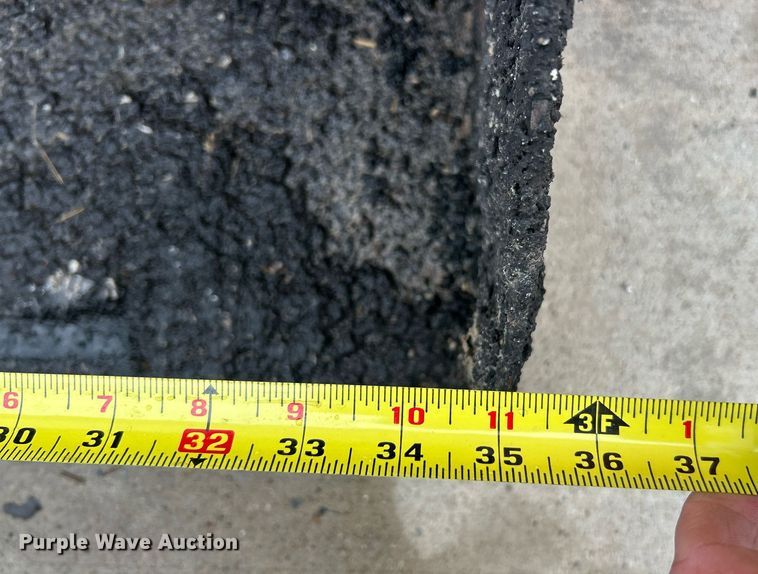 image for item EK2630 1996 Gravely Skidster 200 compact utility loader