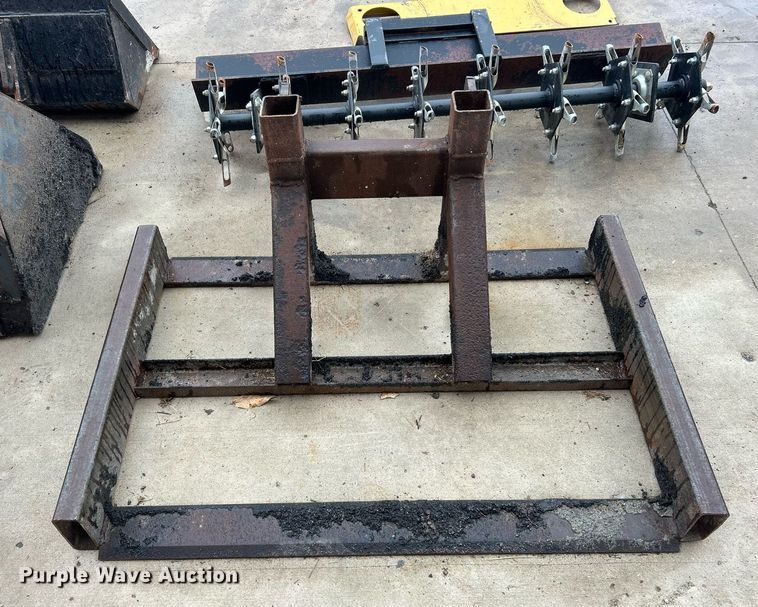 image for item EK2630 1996 Gravely Skidster 200 compact utility loader