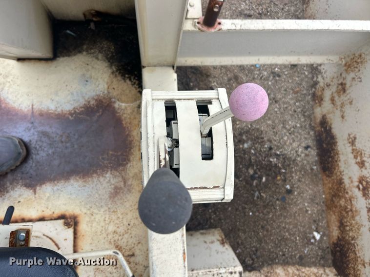 image for item EK2635 Ingersoll Rand PT120R pneumatic roller