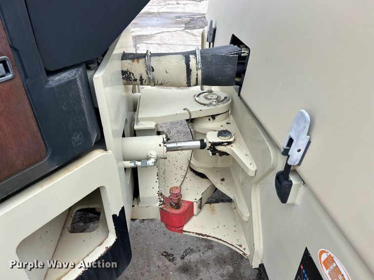 image for item EK2636 2007 Ingersoll Rand DD118HF double drum vibratory roller