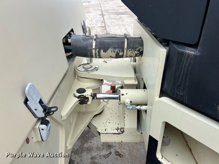 image for item EK2636 2007 Ingersoll Rand DD118HF double drum vibratory roller