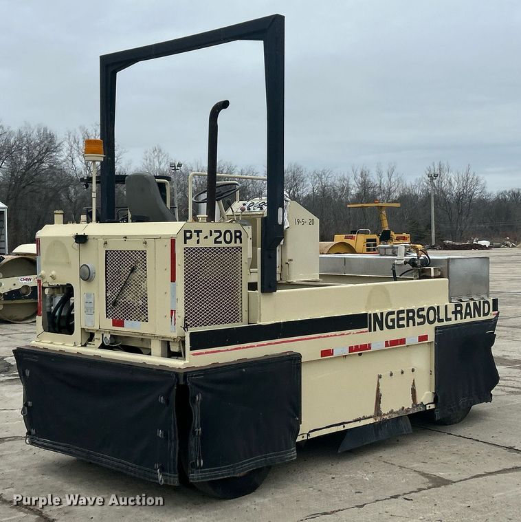 image for item EK2638 Ingersoll Rand PT120R pneumatic roller