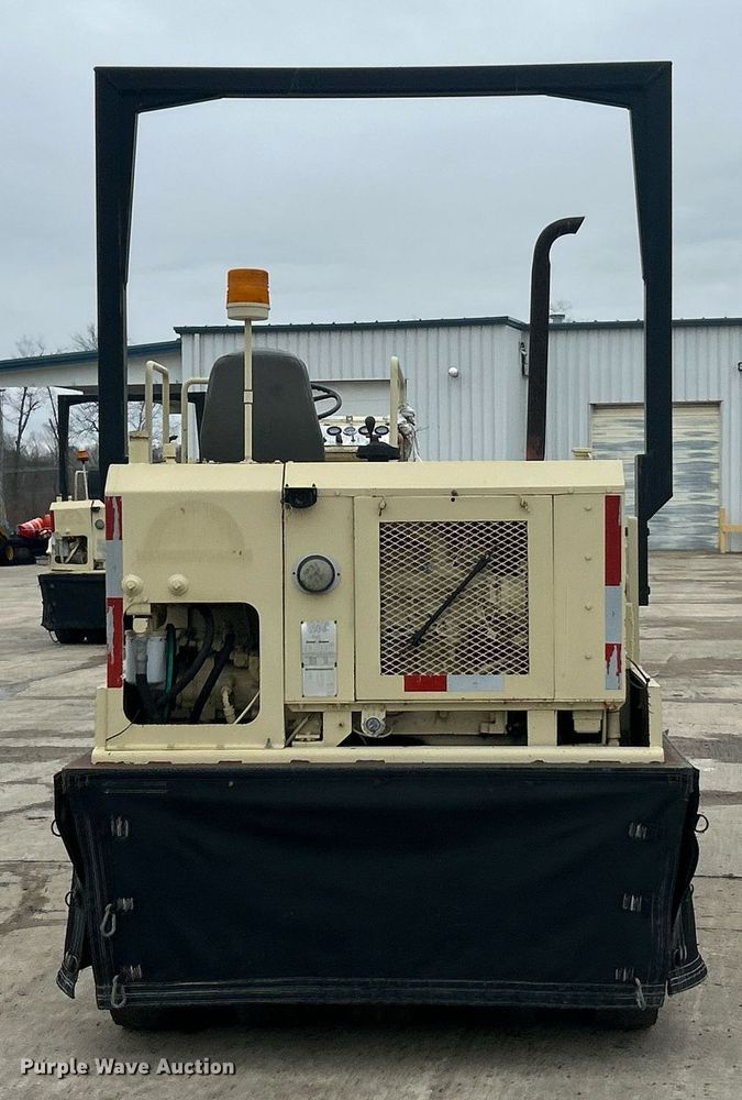 image for item EK2638 Ingersoll Rand PT120R pneumatic roller