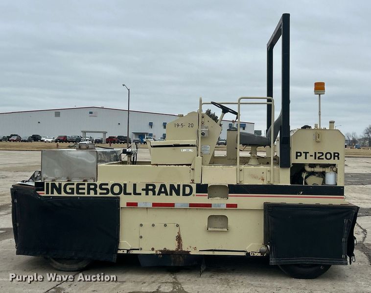 image for item EK2638 Ingersoll Rand PT120R pneumatic roller