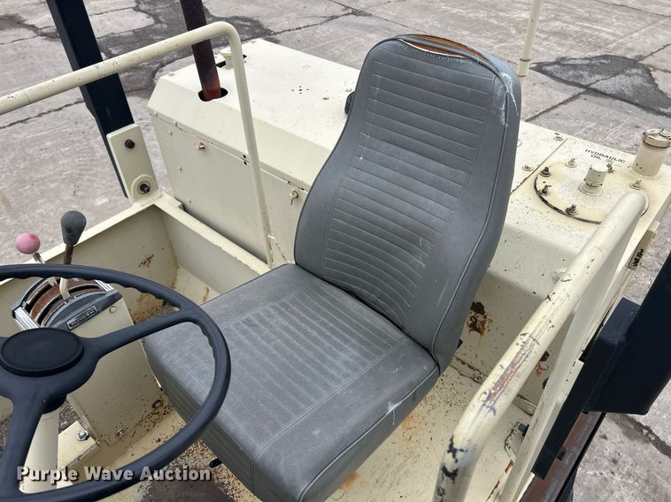 image for item EK2638 Ingersoll Rand PT120R pneumatic roller