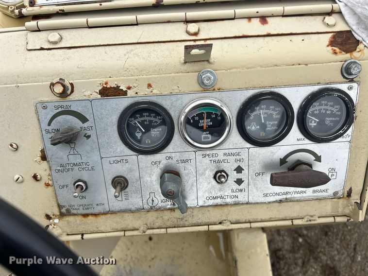 image for item EK2638 Ingersoll Rand PT120R pneumatic roller