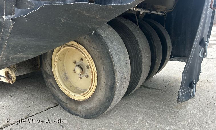 image for item EK2638 Ingersoll Rand PT120R pneumatic roller