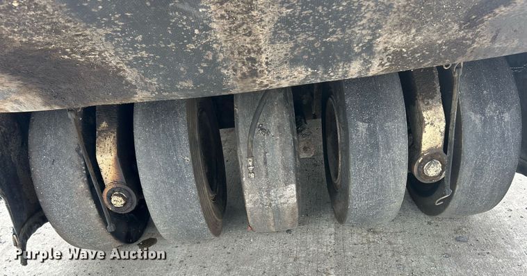 image for item EK2638 Ingersoll Rand PT120R pneumatic roller