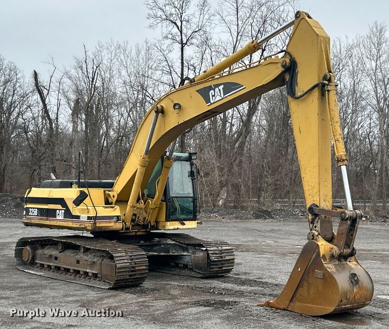 image for item EK2640 2001 Caterpillar 325B L excavator