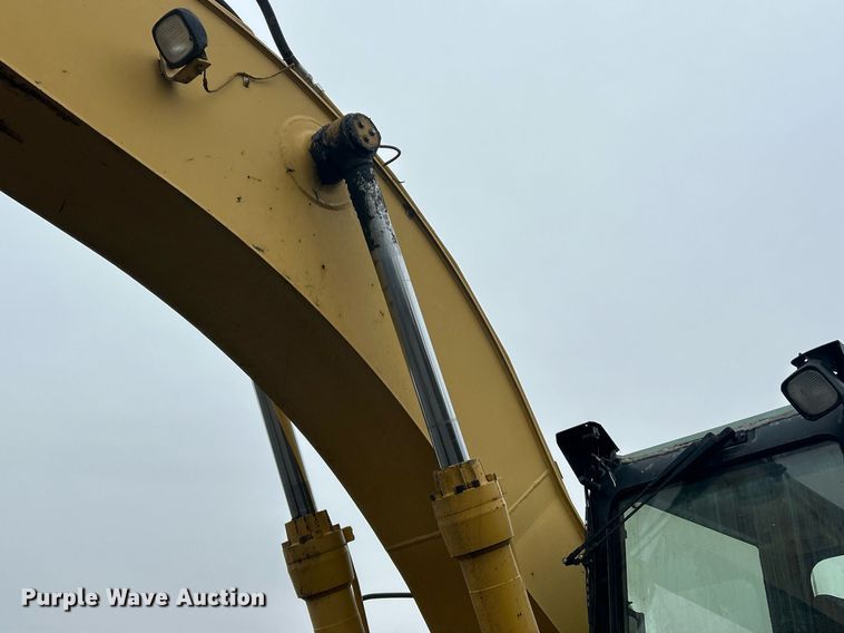 image for item EK2640 2001 Caterpillar 325B L excavator