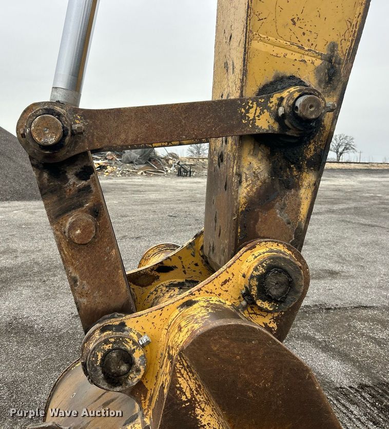 image for item EK2640 2001 Caterpillar 325B L excavator