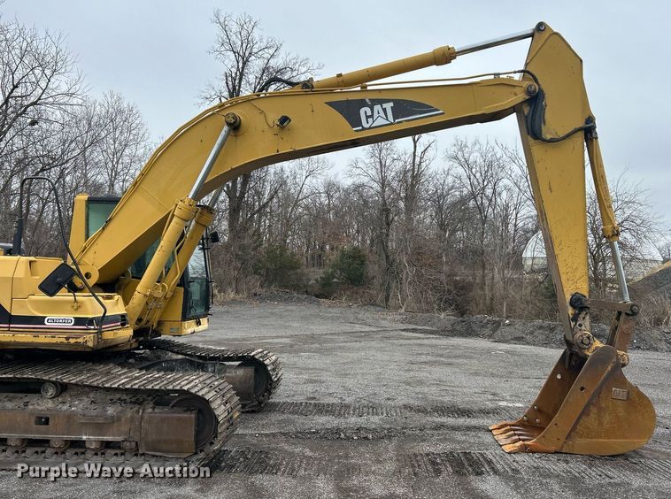 image for item EK2640 2001 Caterpillar 325B L excavator