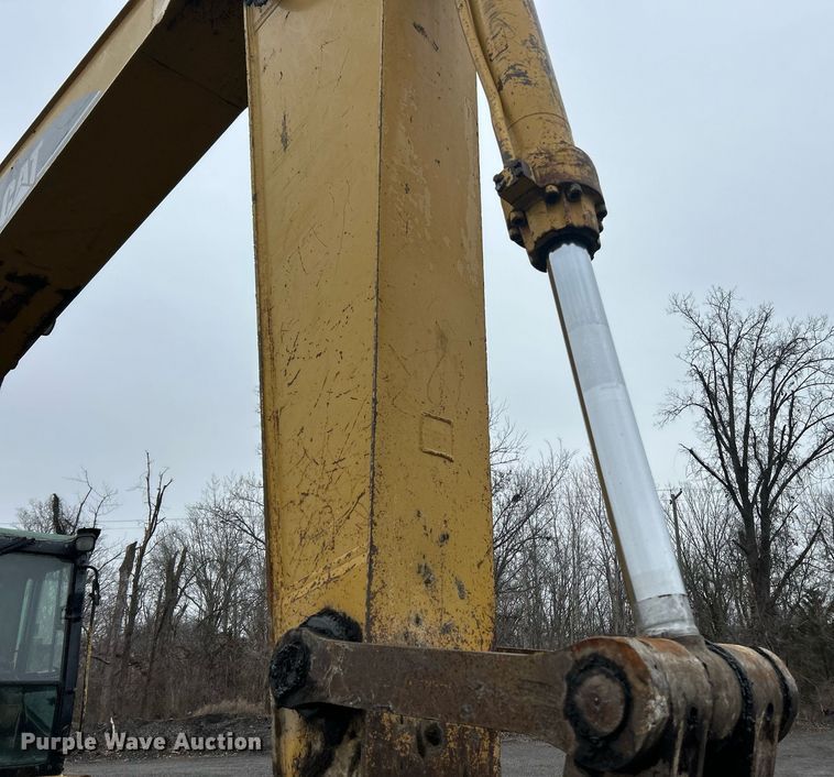 image for item EK2640 2001 Caterpillar 325B L excavator