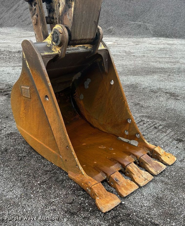 image for item EK2640 2001 Caterpillar 325B L excavator