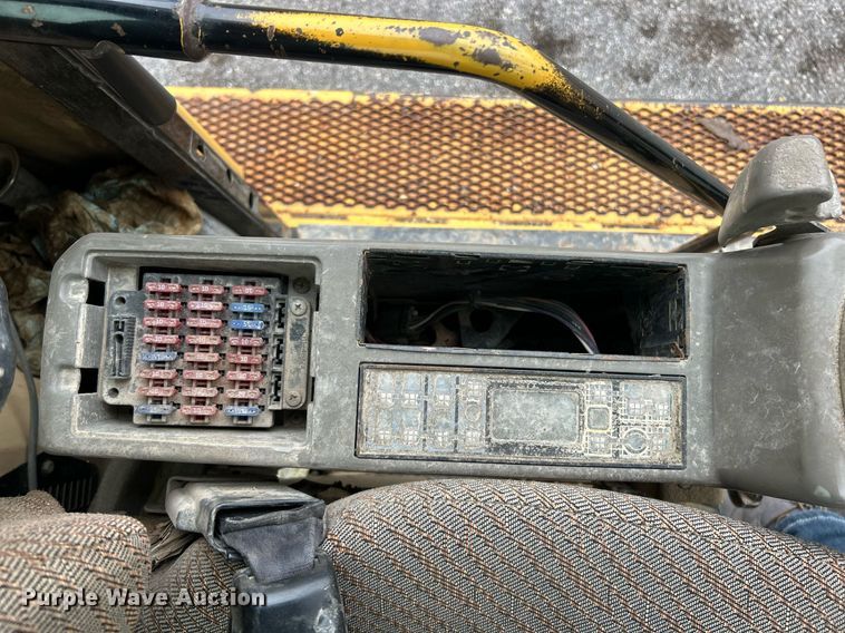 image for item EK2640 2001 Caterpillar 325B L excavator
