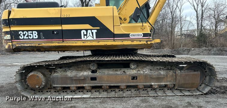 image for item EK2640 2001 Caterpillar 325B L excavator