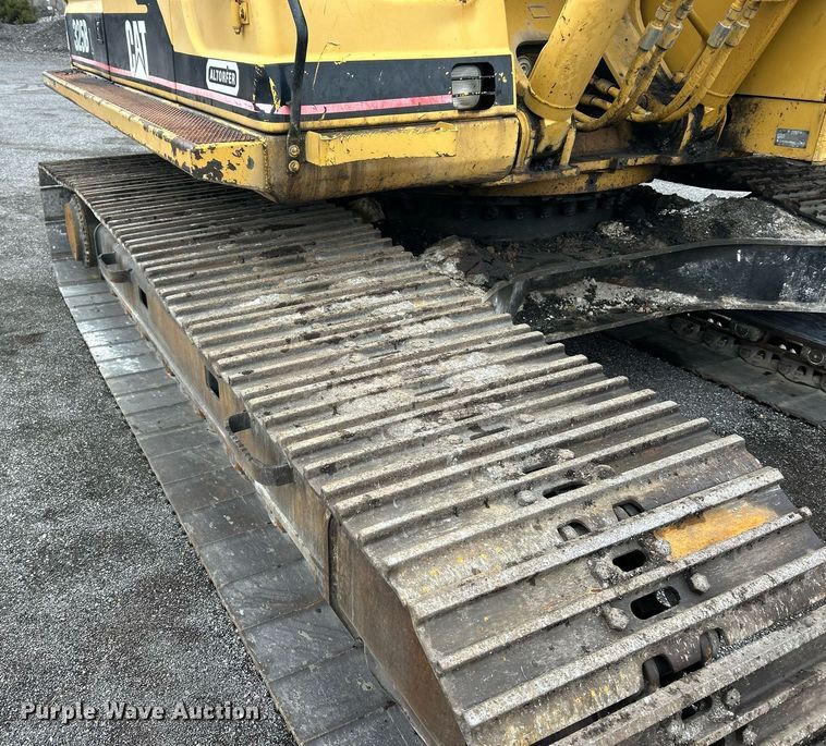 image for item EK2640 2001 Caterpillar 325B L excavator