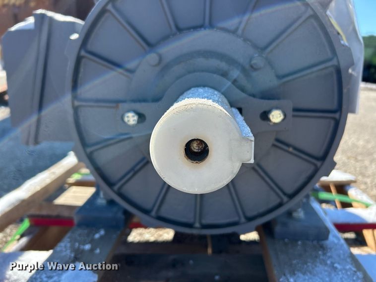 image for item EK2647 Techtopind Motors GR3-CI-TF-326T-4-BR-D-50 electric motor