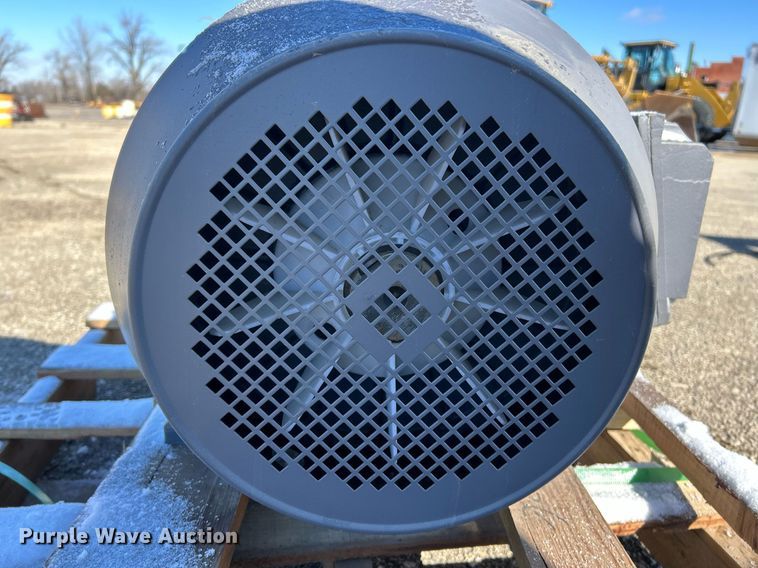 image for item EK2647 Techtopind Motors GR3-CI-TF-326T-4-BR-D-50 electric motor