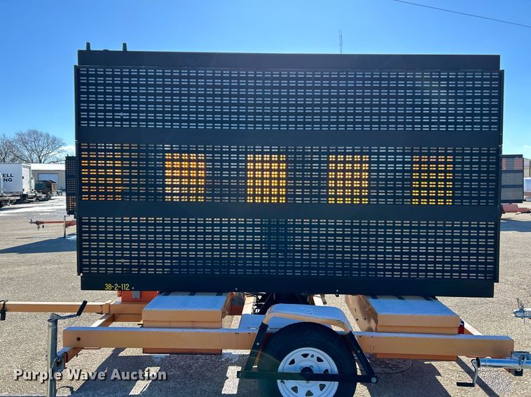 image for item EK2653 (3) American Signal message board trailers