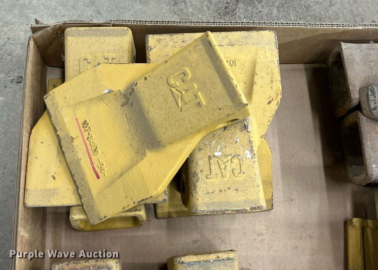 image for item EK2658 Excavator bucket teeth 