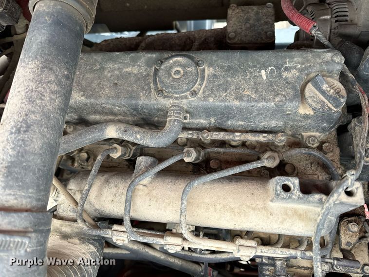 image for item EN5107 2004 Moffett M5500 W 4W forklift